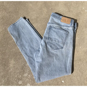 PacSun Slim Tapered Blue Jeans Mens 32x30 Distressed Light Blue Denim